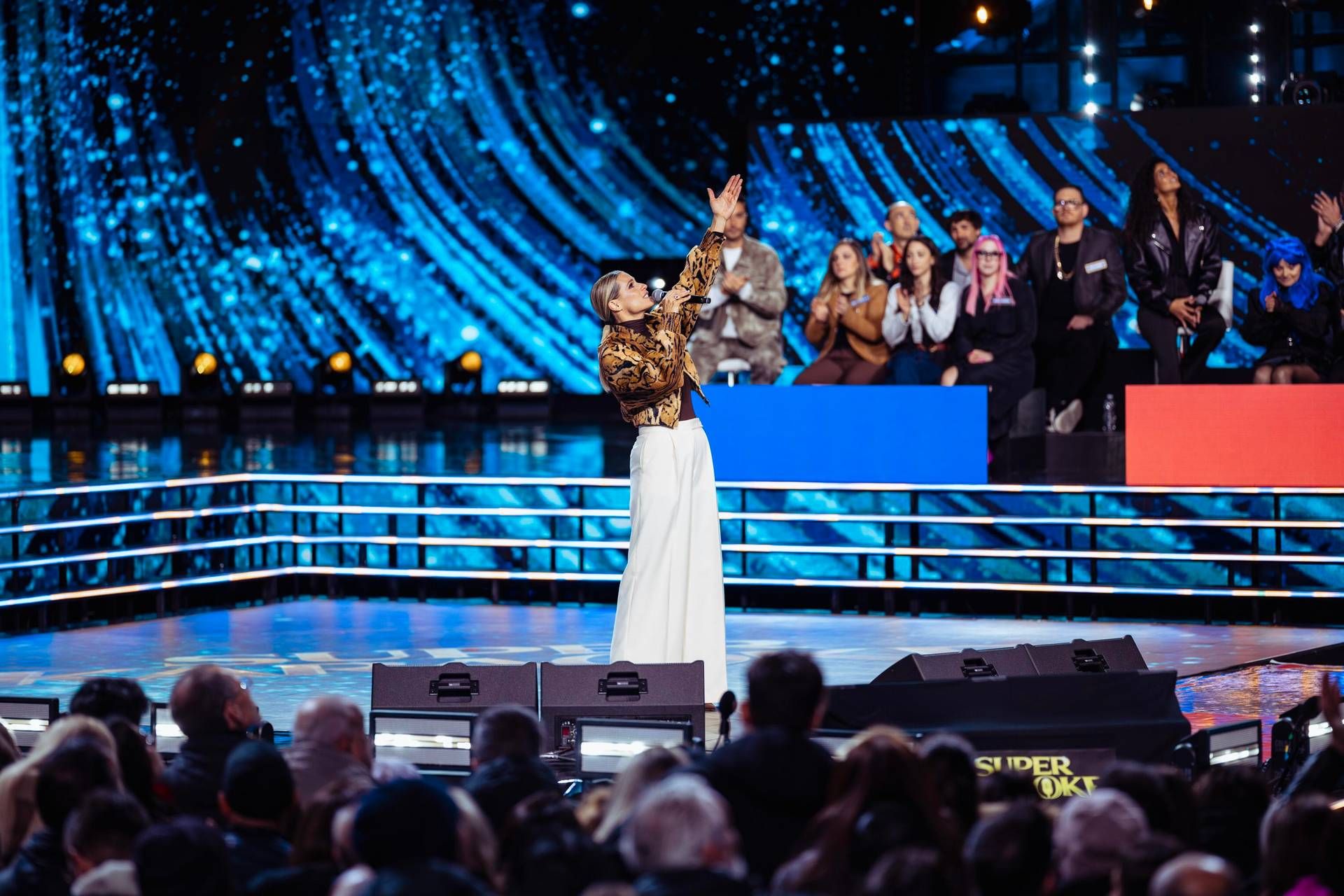 'Super Karaoke', stasera 10 giugno su Canale 5: Sal Da Vinci ospite