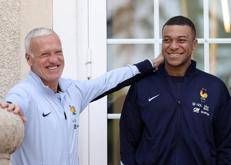 Deschamps e Mbappè - Ipa