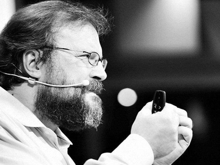 Sviluppo tecnologico, quale trasformazione stiamo vivendo oggi? Cosa c'entra la Singularity University? Risponde David Orban