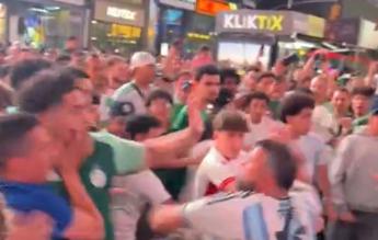 Scontri A New York Immagine in aggiornamento