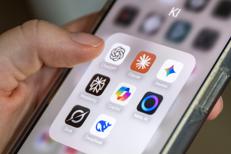 Una schermata con le principali app di Ai generativa - (dpa via Zuma Press)