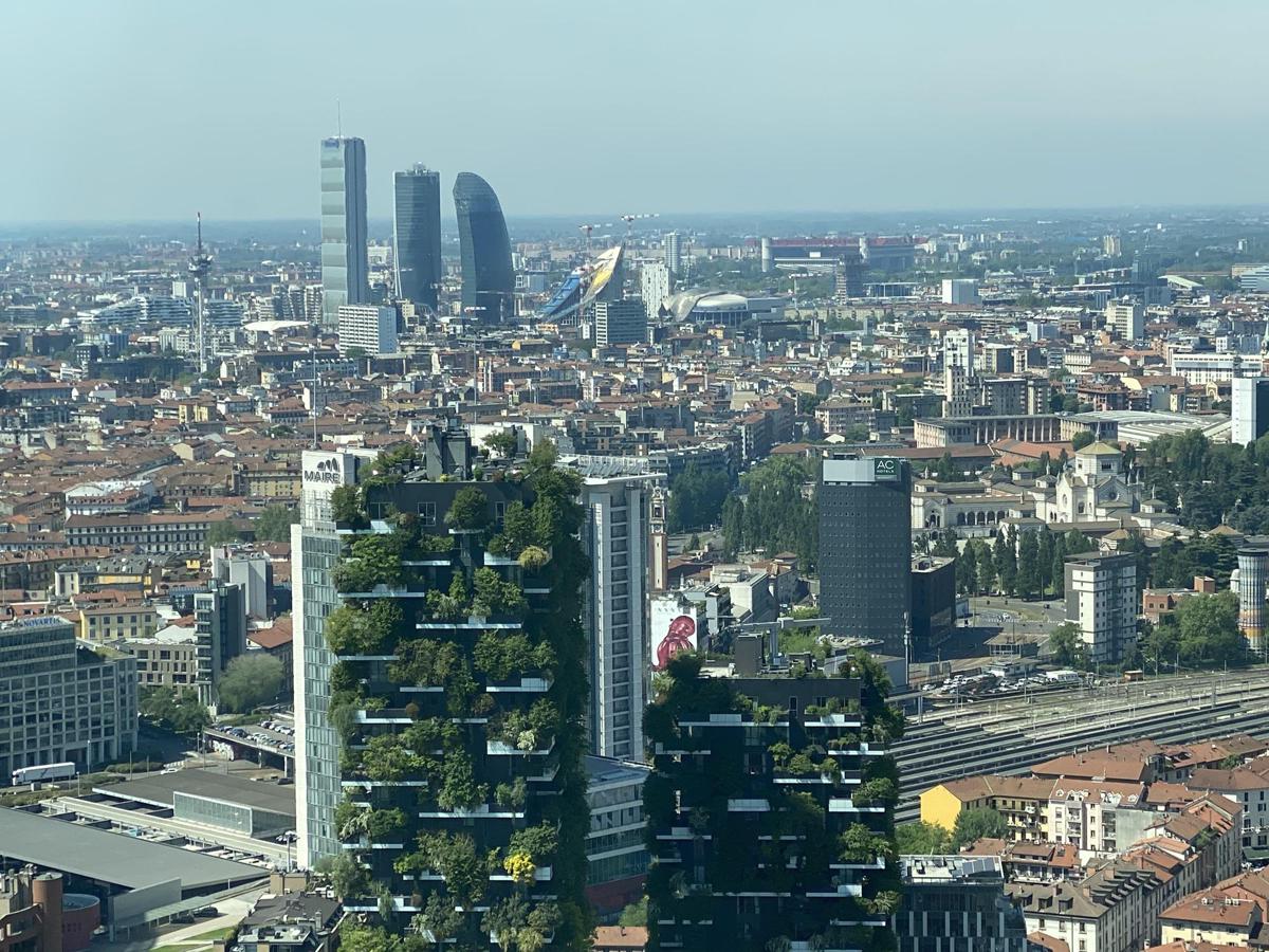 https://www.adnkronos.com/resources/02a6-20e21acd96ef-db2437435c54-1000/format/huge/milano_bosco_verticale_fg_ipa.jpeg