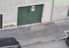 Passo carrabile e marciapiede: dove finisce il diritto di accesso e dove inizia lo spazio pubblico