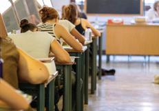 Studenti alle prese con la maturità  - Fotogramma Ipa