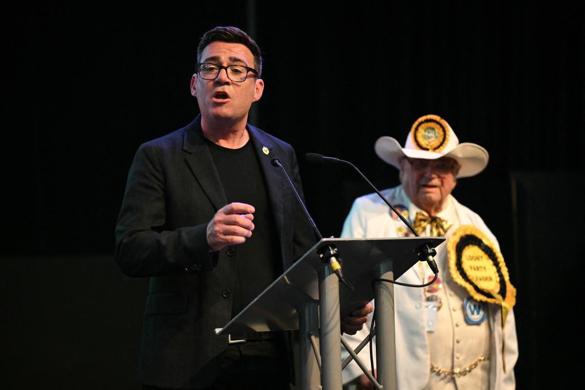 https://www.adnkronos.com/resources/02a6-20e7747b6ee0-39f52a2da345-1000/format/huge/andy_burnham_afp.jpeg