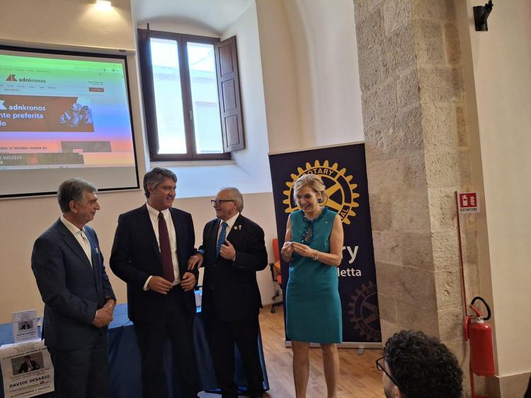 Media, incontro Rotary a Barletta: sfida informazione rigorosa anche sui social