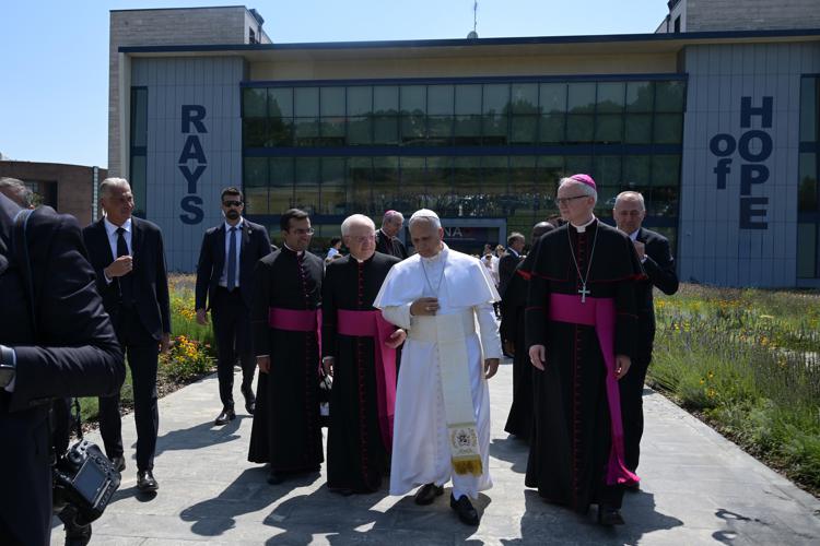 Il Papa in visita al Cnao di Pavia - (Ufficio stampa)