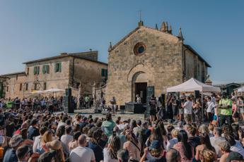 Devendra Banhart e Jovanotti le prime sorprese del festival di Rick Rubin