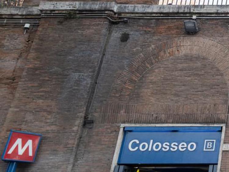 Fermata metro Colosseo - (Ipa)