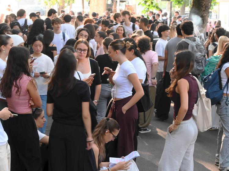 Studenti in attesa della Maturità - Fotogramma Ipa
