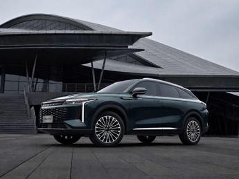 Omoda 9 Aurora Edition, mille esemplari per l'Italia