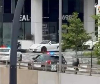 Polizia in azione a Montreal - (fermo immagine)