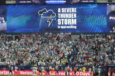 L'avviso allo stadio - Afp