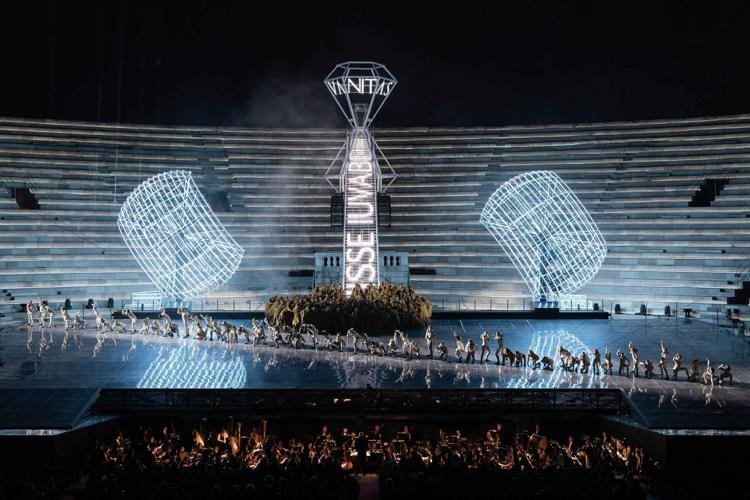 (L'allestimento del Nabucco - Ufficio stampa Fondazione Arena di Verona)