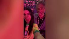 Max Pezzali in concerto a Roma, Fiorello e Pausini cantano 'La regola dell'amico' tra il pubblico - Video