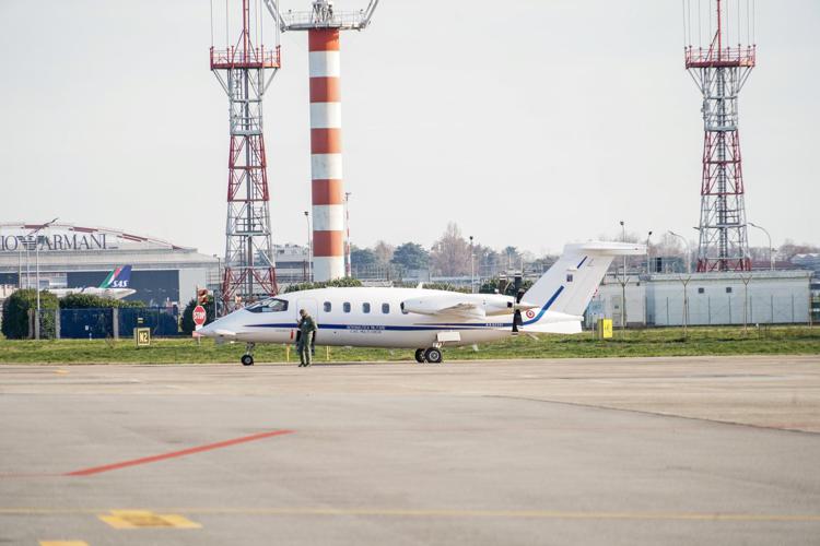 Un jet privato all'aeroporto di Milano Linate - Fotogramma/Ipa