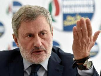 Alemanno esce dal carcere: "Parlerò con Nordio, su sovraffollamento governo non ha fatto nulla"