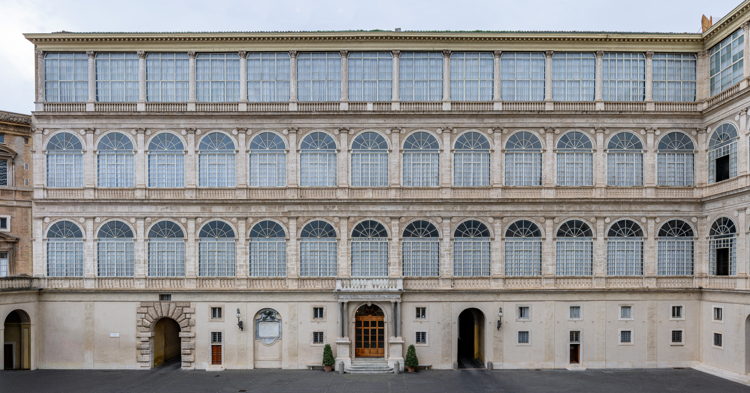 (Il Palazzo Apostolico con i Musei Vaticani - Ufficio stampa)