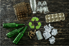 Riciclo materiali - (Canva)