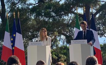 Vertice Macron-Meloni: 