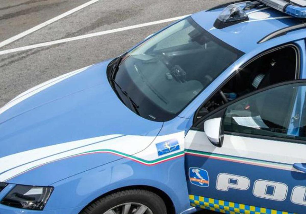 https://www.adnkronos.com/resources/02a6-20f8410a26f3-961390e496b0-1000/format/huge/polizia_stradale88_fg.jpeg