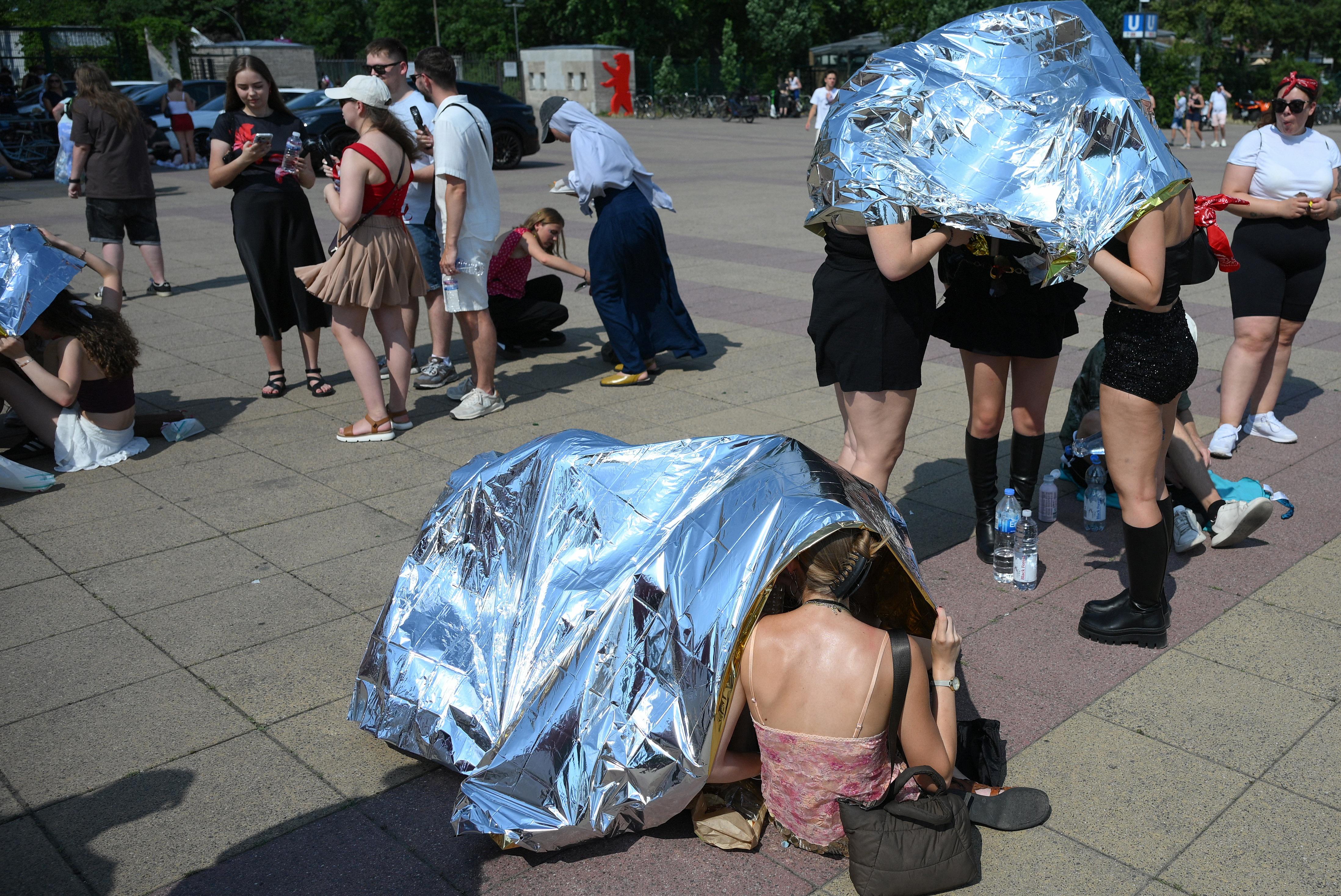 Caldo estremo si sposta, temperature giù in Italia da mercoledì. Record bollente in Germania e Polonia