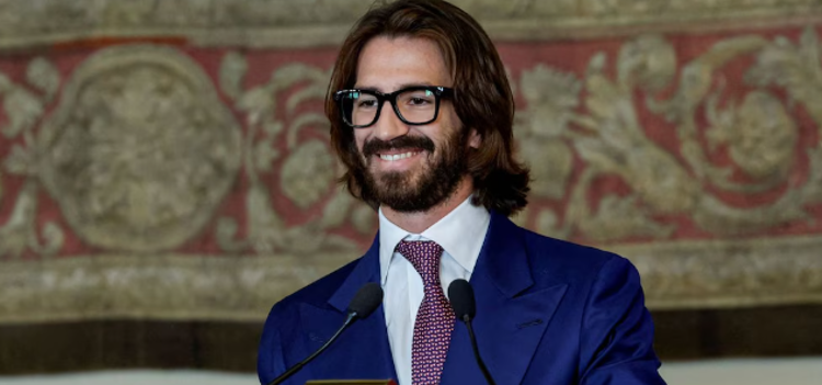  chiude in calo del 3% con caos Delfin