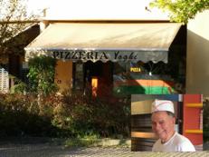 Reggio Emilia, la pizzeria teatro dell'omicidio di Raffaele Stipa (nel riquadro) - Facebook