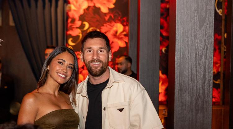 Antonela Roccuzzo, Lionel Messi - (Ipa)