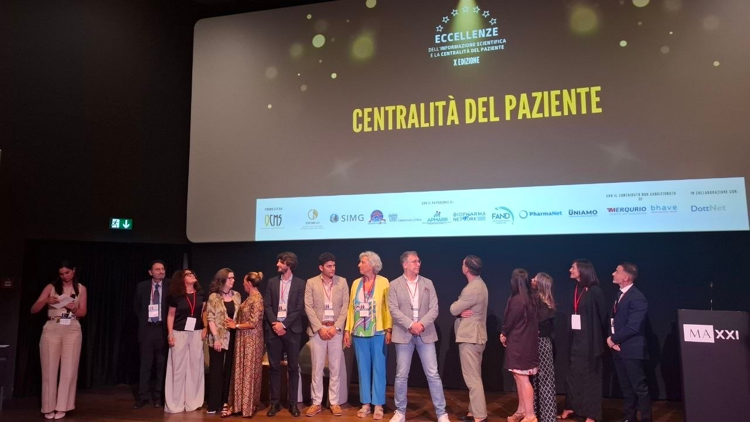 A Roma il premio 'Eccellenze dell'informazione scientifica e la centralità del paziente'