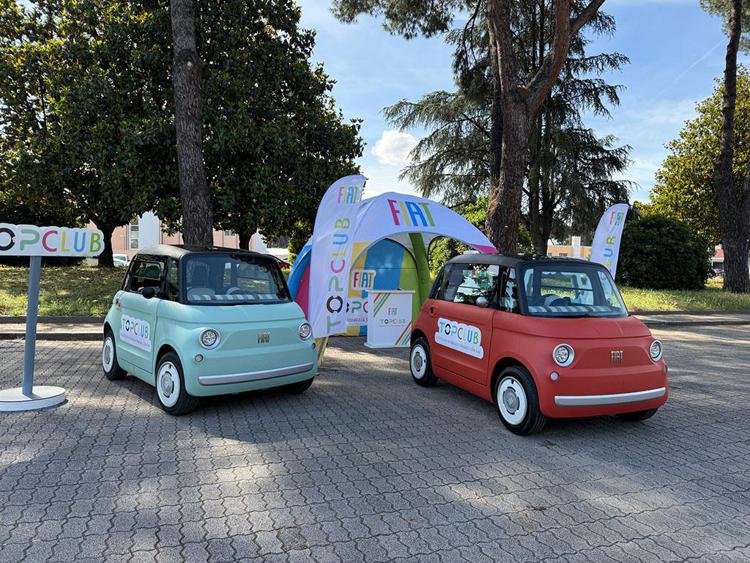 FIAT Topolino porta la sicurezza stradale nelle scuole