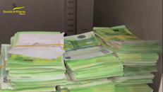 Foto di repertorio, euro sequestrati dalla Guardia di Finanza - Fotogramma/Ipa