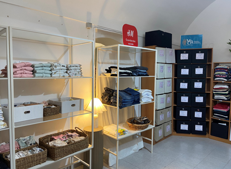 A Ragusa apre il nuovo 'guardaroba sociale' per donare abiti, H&M tra partner