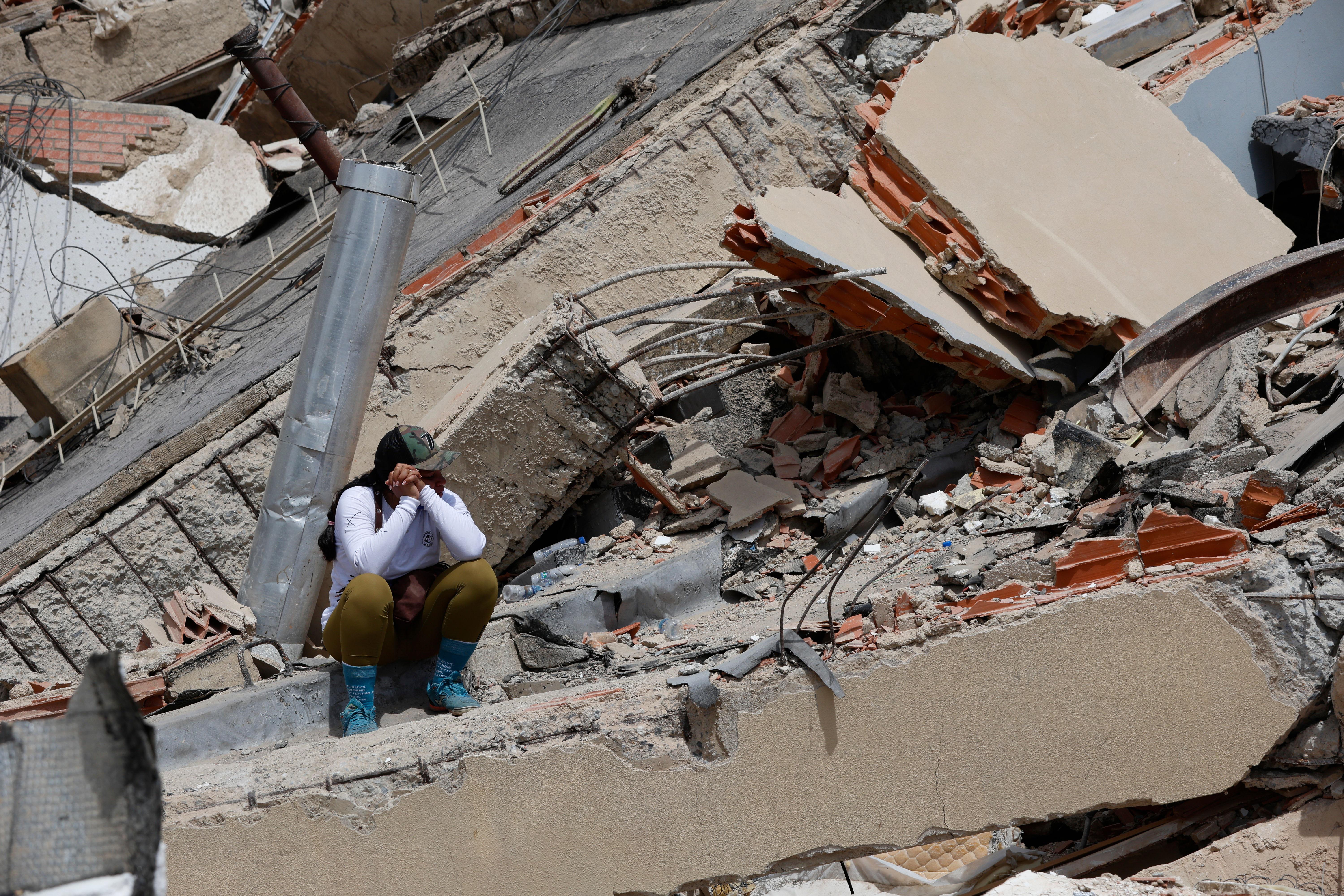 Terremoto in Venezuela, salgono a 2.295 i morti: sette giorni di lutto nazionale