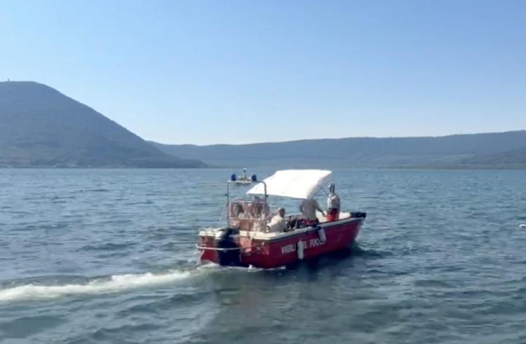 Ricerche sul lago di Vico - Vigili del Fuoco
