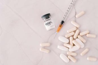 Furto Fentanyl a Roma: cos'è l'analgesico 80 volte più potente della morfina