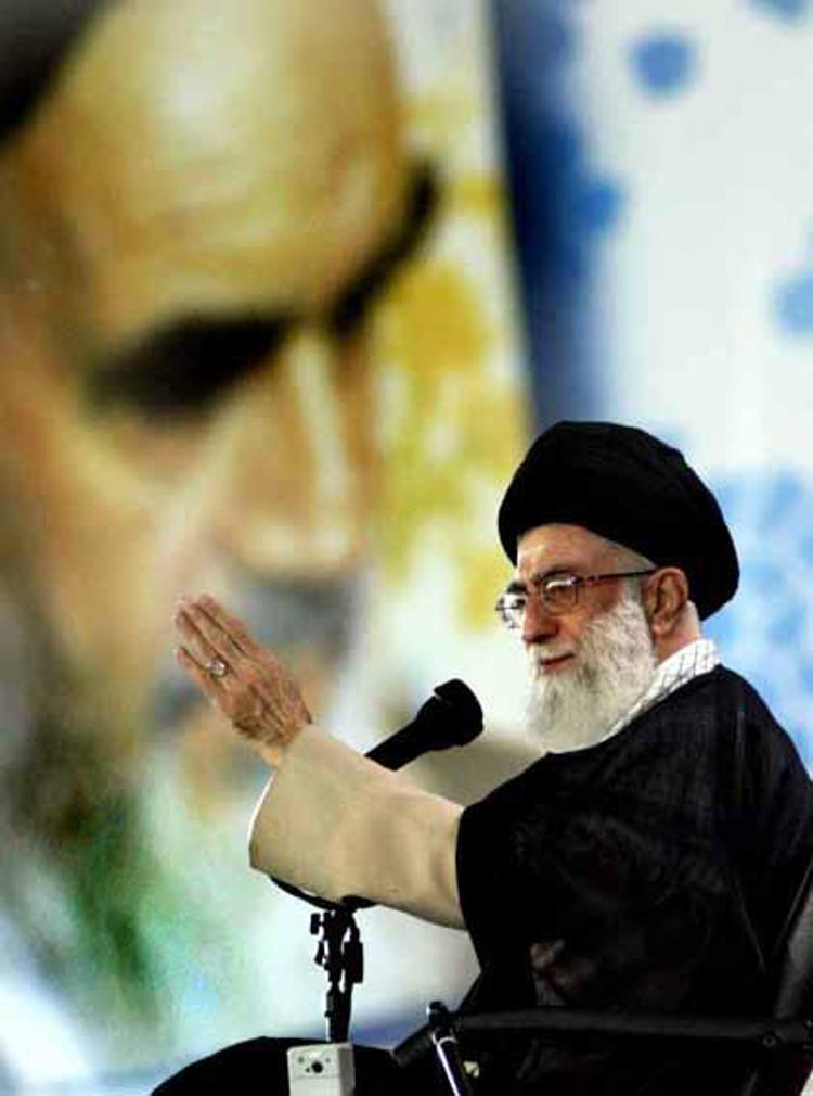 TEHRAN, IRAN: Iran's Supreme Leader Ayatollah Ali Khamenei delivers a speech to students from Ferdowsi University in the holy city of Mashad, Iran May 15, 2007. (Picture By©Mohammad Berno)

PHOTOGRAPH PROVIDED BY IBERPRESS
+390670496984
www.iber-press.com - ©documentIRAN/IBERPRESS