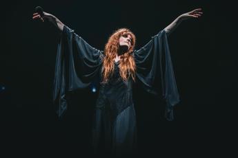 Florence and The Machine, a Milano il sogno (goth) di una notte di mezza estate
