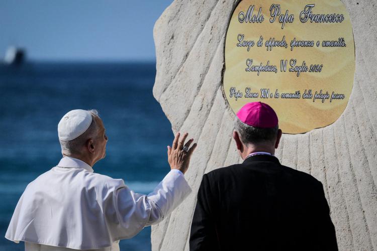 Papa Leone a Lampedusa - Afp