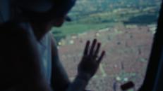 Ultimo arriva al concerto in elicottero, la vista dall'alto dei 250mila fan a Tor Vergata