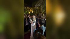 Aurora Ramazzotti scrive e canta 4 canzoni, il regalo di matrimonio per Goffredo Cerza - Video