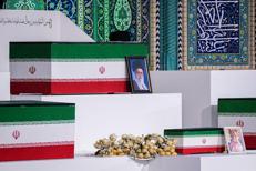 Iran, preghiera funebre per Khamenei: ci sono tre figli ma non Mojtaba