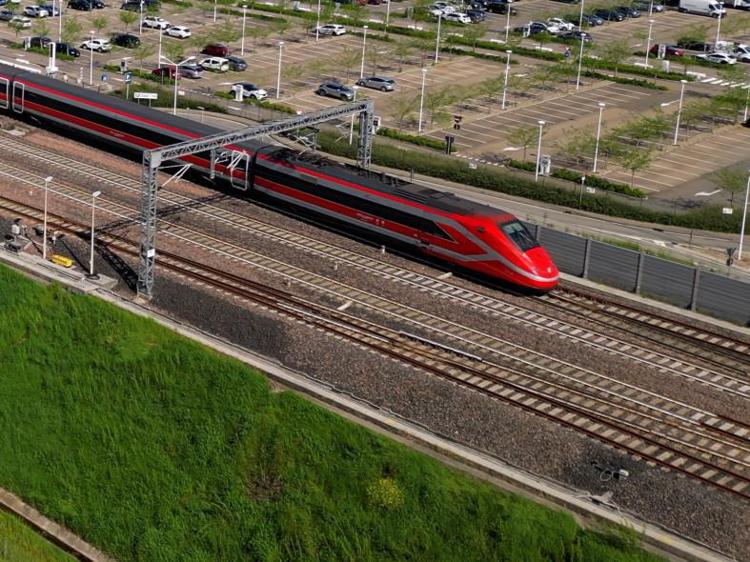 Treno Av - Fotogramma /Ipa