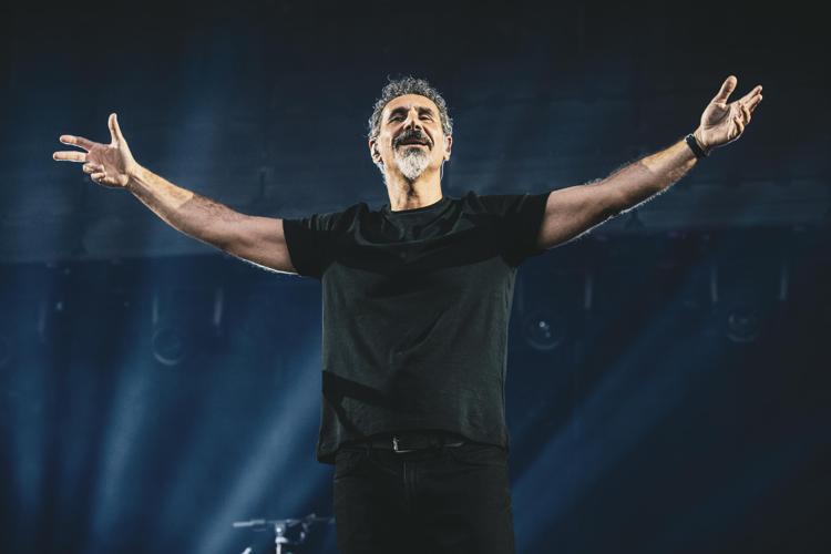 Serj Tankian dei System Of A Down sul palco degli I-Days