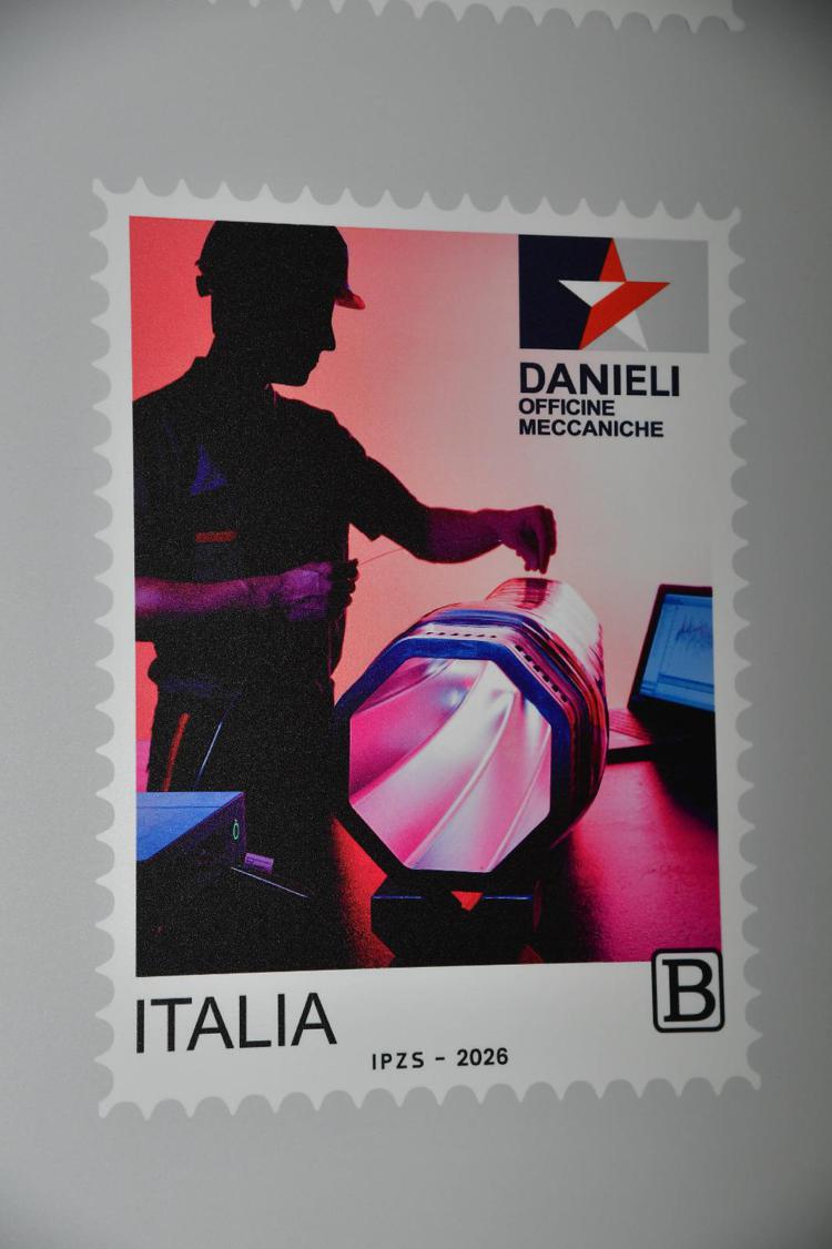 Danieli, un francobollo per celebrare la storia industriale di Buttrio