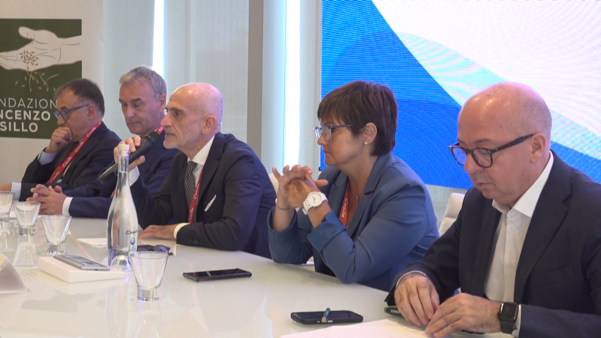 https://www.adnkronos.com/resources/02a7-210c579f87ff-b169f2443d15-1000/format/huge/roadshow_casillo_-_inps_-_agenzia_delle_entrate_6.png