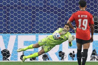 Oufa Shobeir, chi è il portiere-eroe che ha parato un rigore a Messi