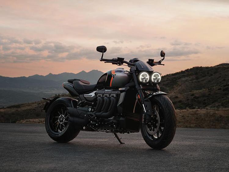 Triumph MY2027: nuove colorazioni per tutta la gamma