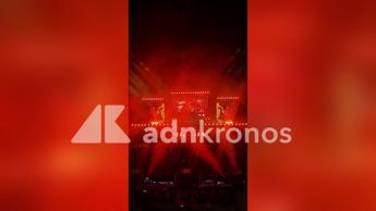 Marracash e Guè superospiti al concerto di Sfera Ebbasta - Video