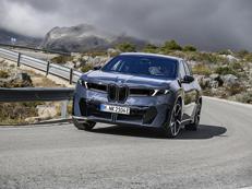 BMW iX3 conquista le cinque stelle Euro NCAP 2026
